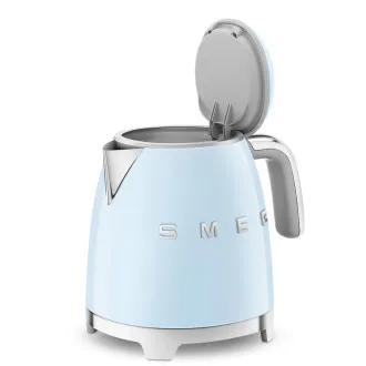 Smeg KLF05PBEU – mini czajnik elektryczny, 0,8 l / 3 filiżanki, 1400 W, styl lat 50., pastelowy niebieski Smeg KLF05PBEU – mini czajnik elektryczny, 0,8 l / 3 filiżanki, 1400 W, styl lat 50., pastelowy niebieski