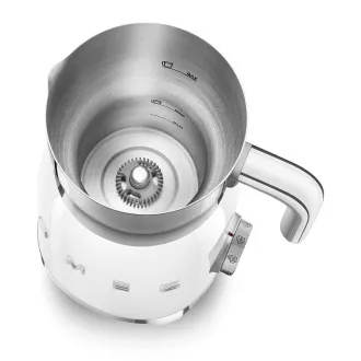 Spieniacz do mleka Smeg MFF11WHEU, 500 W, 600 ml / 2,5 filiżanki, gorąca czekolada / mleko, lekka pianka, biały Spieniacz do mleka Smeg MFF11WHEU, 500 W, 600 ml / 2,5 filiżanki, gorąca czekolada / mleko, lekka pianka, biały