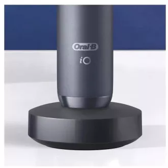 Szczoteczka elektryczna Oral-B iO7 Black Onyx, magnetyczna, 5 trybów, timer, czujnik nacisku, etui, czarna Szczoteczka elektryczna Oral-B iO7 Black Onyx, magnetyczna, 5 trybów, timer, czujnik nacisku, etui, czarna