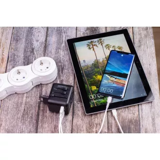Uniwersalny adapter podróżny VERBATIM UTA-01
