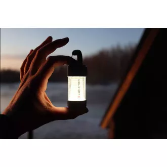 Latarnia Ledlenser ML4 z ciepłym światłem