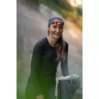 Latarka czołowa do biegania Ledlenser NEO1R, czarno-niebieska Latarka czołowa do biegania Ledlenser NEO1R, czarno-niebieska