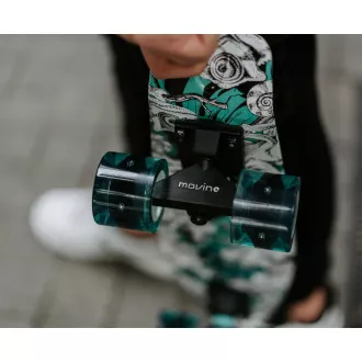 Pennyboard MOVINO Chameleon (DoublePrint) z kółkami LED, 56cm