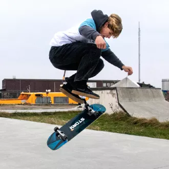 Deskorolka 8'' Story ICE
