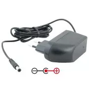 Uniwersalny zasilacz AVACOM 5V 3A 15W złącze 5,5mm x 2,1mm plus biegun w środku
