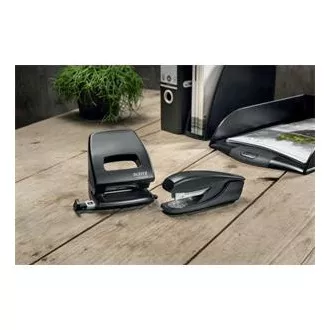 LEITZ Ekologiczny zszywacz NeXXt RECYCLE, 30 kartek, czarny